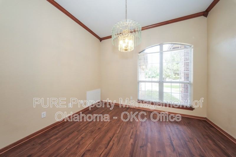 160 N Lakeside Ter - Photo 5 of 20