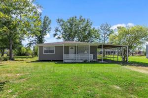 featured image of 5921 Bennie Ln