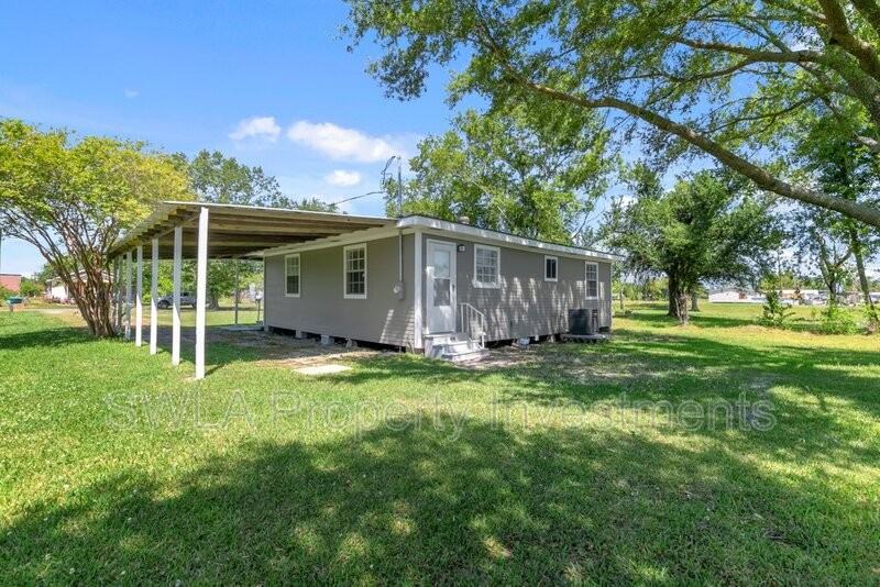 5921 Bennie Ln - Photo 2 of 10