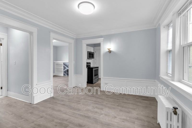 2809 Main St #2 - Photo 4 of 18