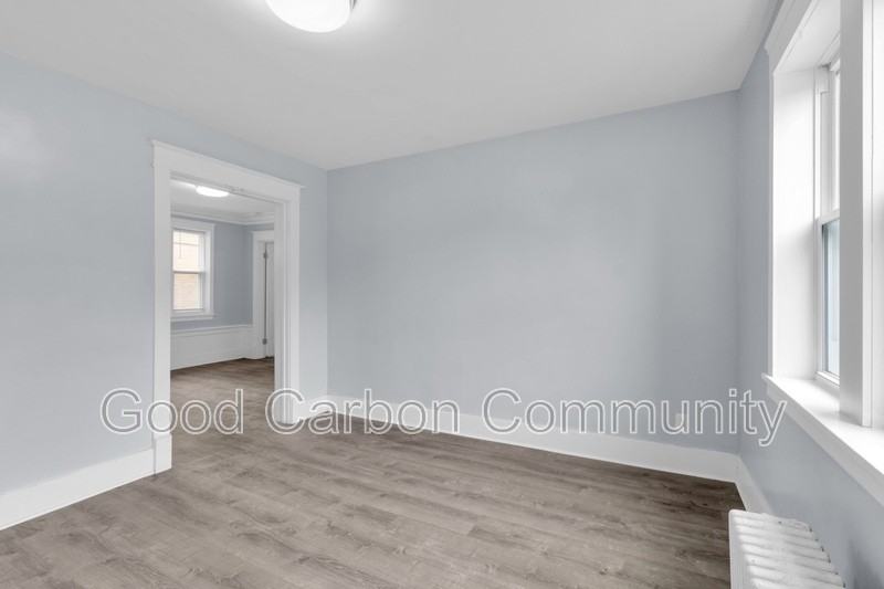 2809 Main St #2 - Photo 7 of 18