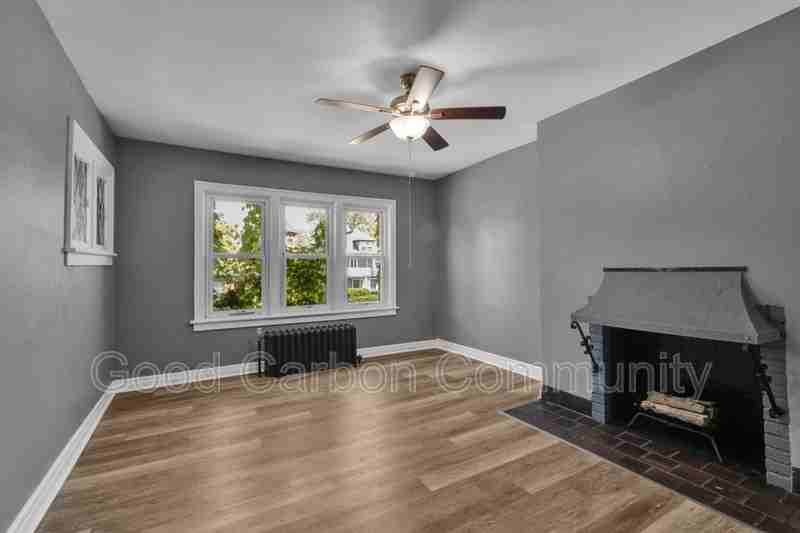 328 Elmwood Ave #2
