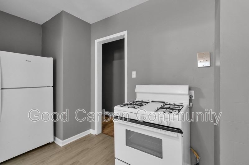 328 Elmwood Ave #2 - Photo 6 of 15