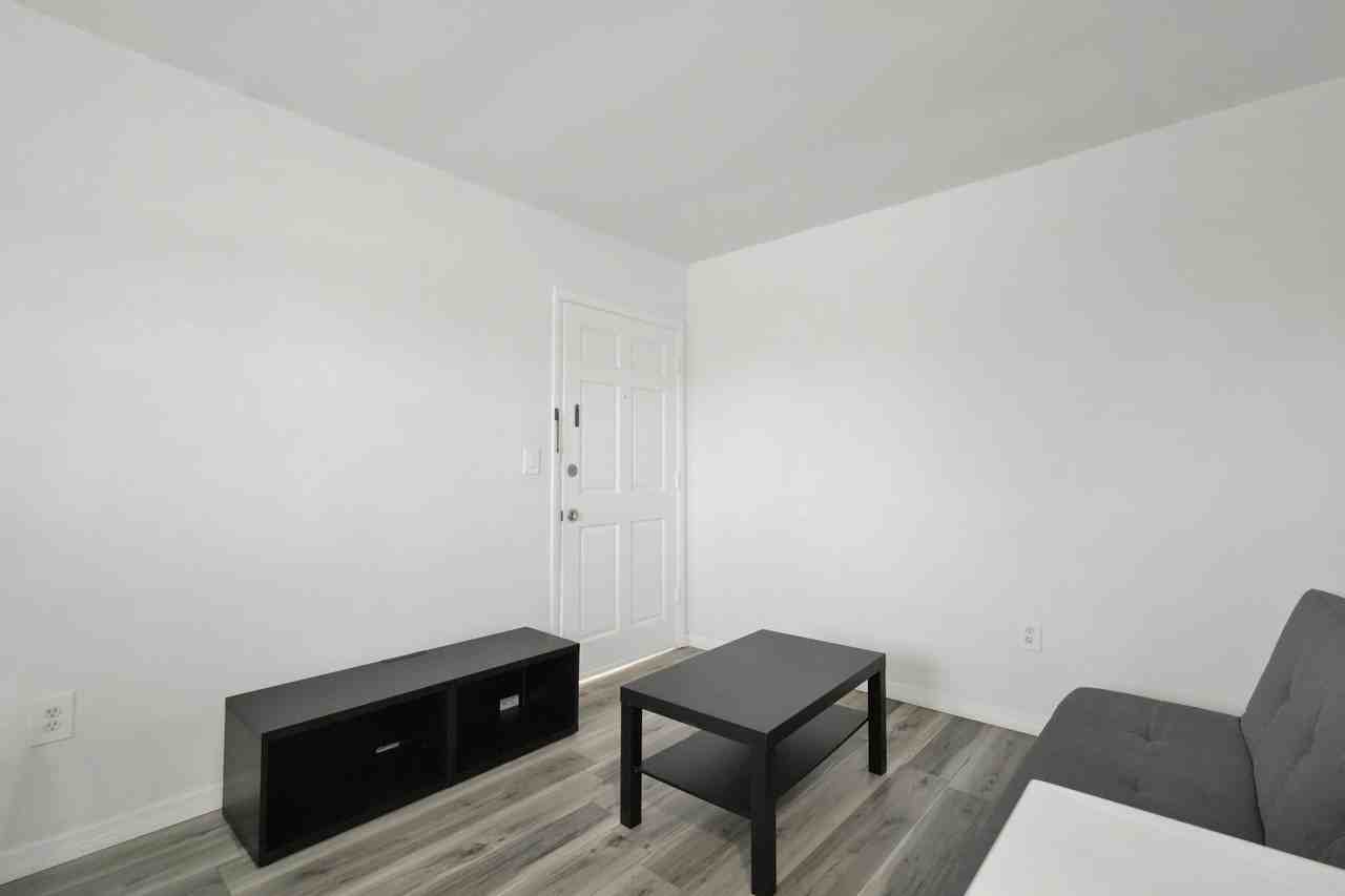 7 Salamanca Ave. - Photo 2 of 11