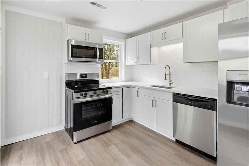 1543 Evergreen St - Photo 7 of 20