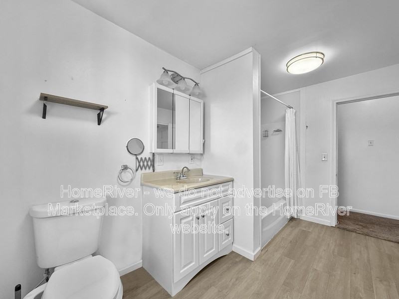 604 Maple St - Photo 7 of 19