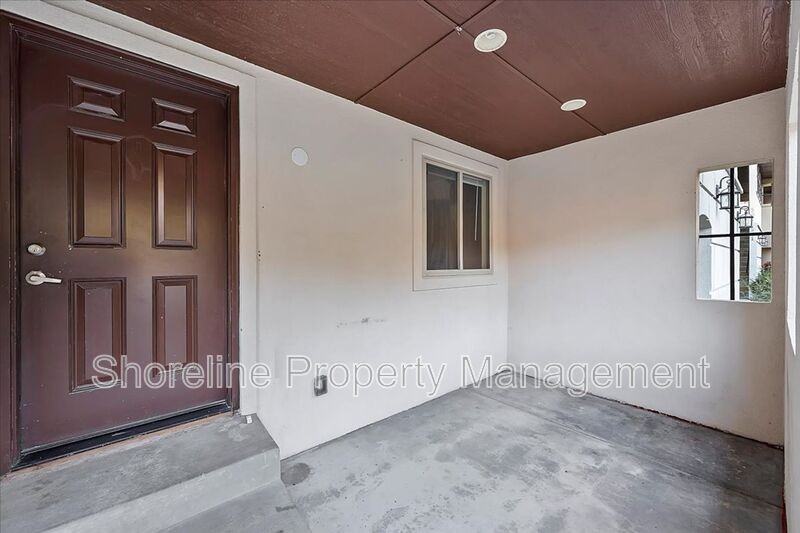 2085 W Brittany Ln #101 - Photo 5 of 42