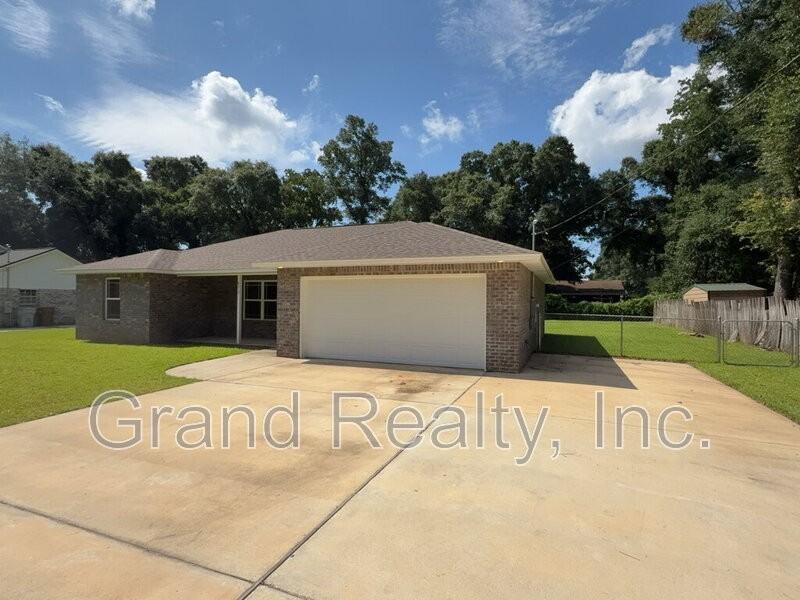 6217 Fox Run St - Photo 2 of 20