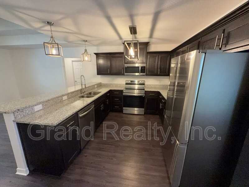 6217 Fox Run St - Photo 5 of 20