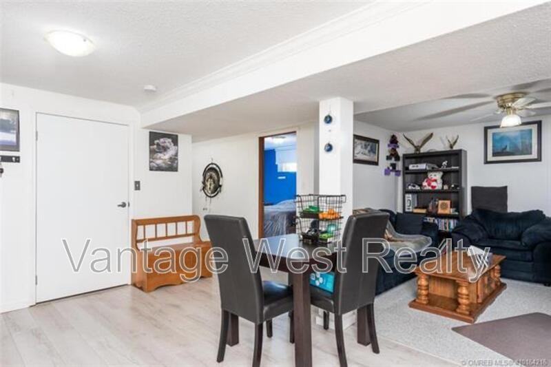520 - Photo 3 of 4