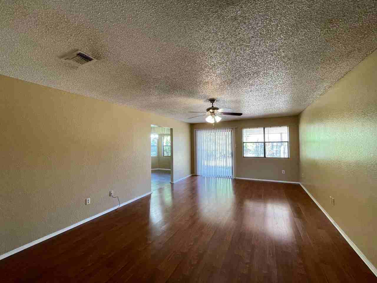 2806 Derby Dr - Photo 2 of 24