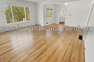 01658CE - Photo 1 of 1
