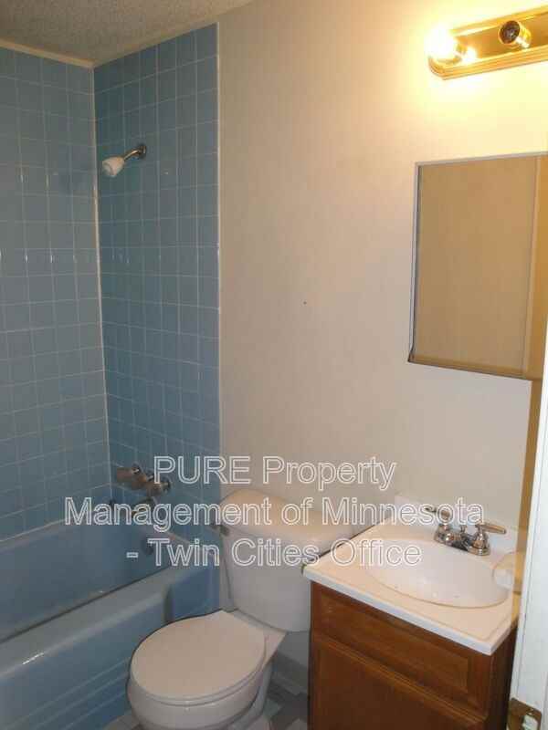840 Beech St #2 - Photo 3 of 10