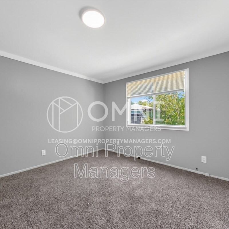 7161 Varjo St - Photo 7 of 13