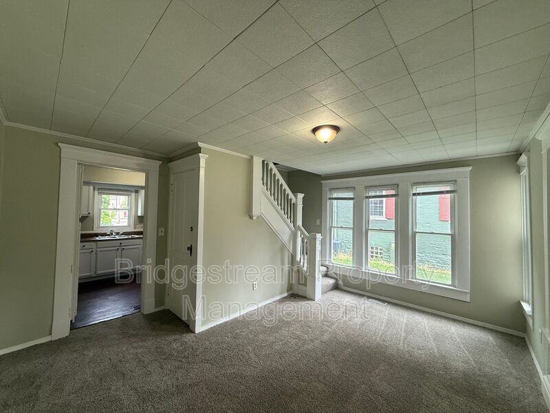 207 S 2nd St - Photo 2 of 9