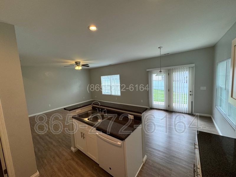 4807 Fennel Rd - Photo 4 of 17