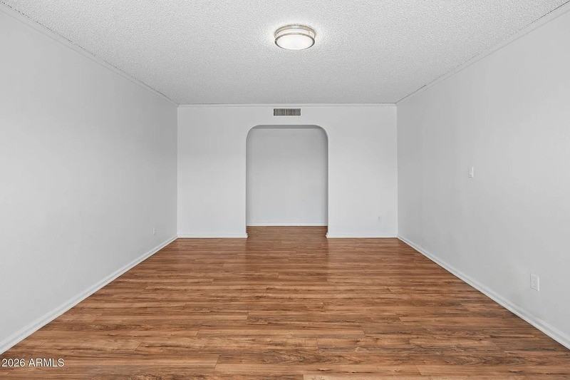 1664 E Del Rio Dr - Photo 7 of 35