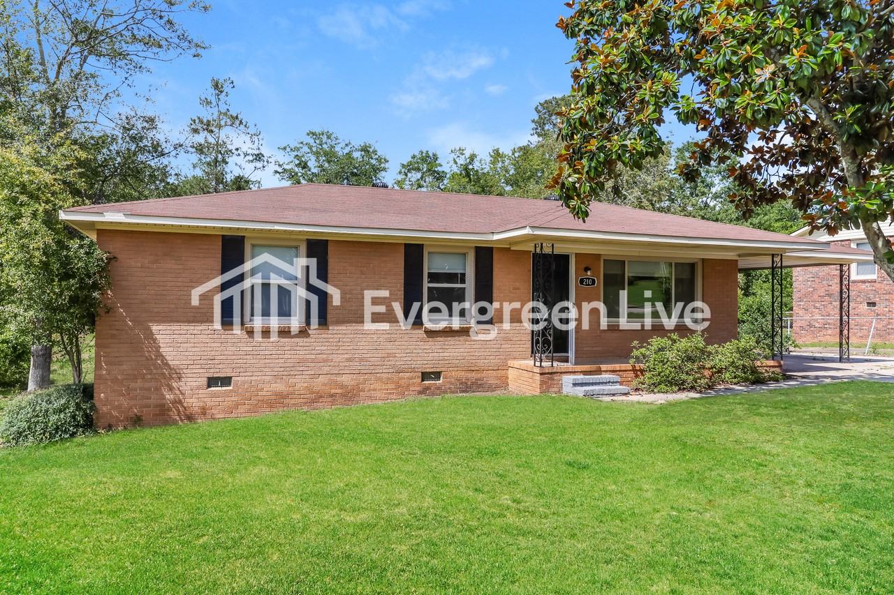 210 Bryant Ave - Photo 2 of 15