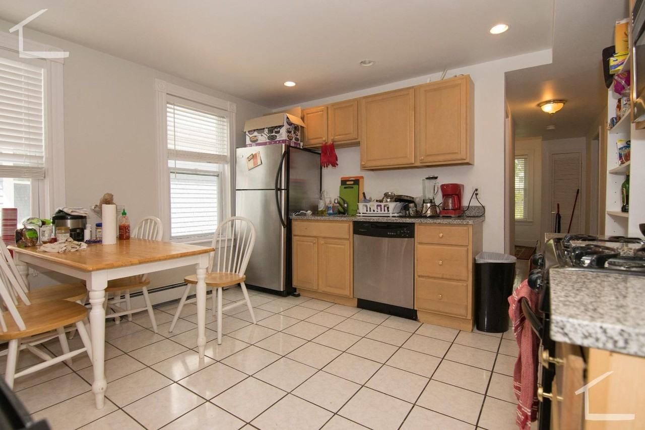 26 Brackett St - Photo 6 of 6