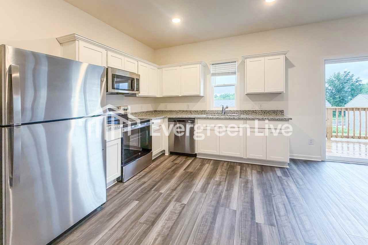 3500 Fellowship Rd - Photo 4 of 15