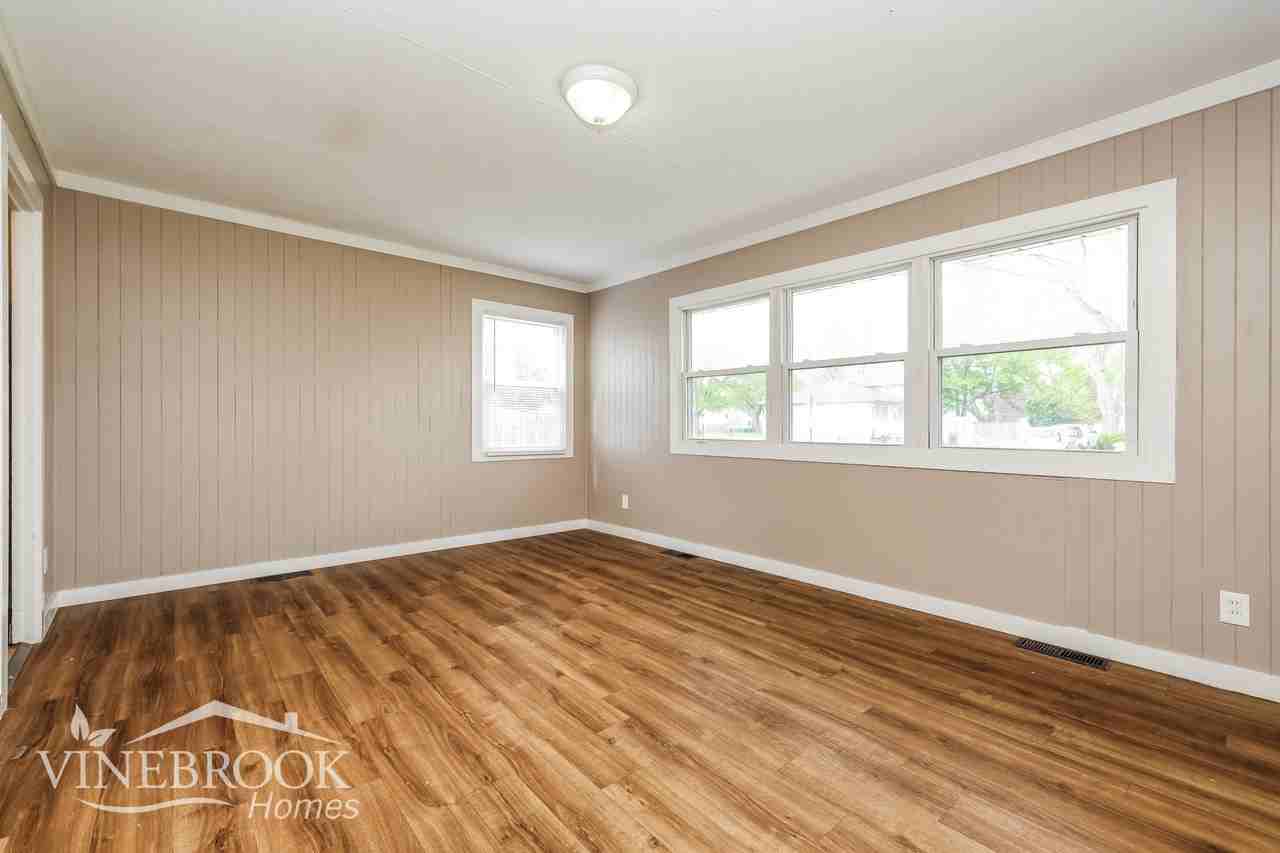 2132 Pittsfield St - Photo 4 of 15