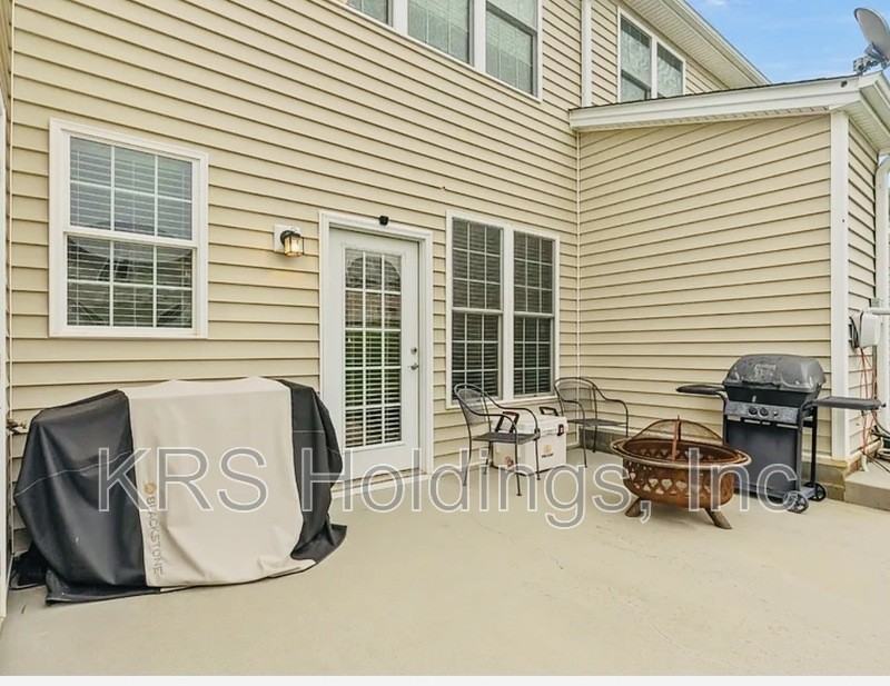 139 Rowse Dr - Photo 7 of 11