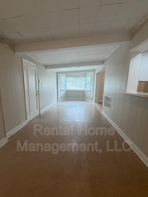 503 Shannon Rd - Photo 3 of 11