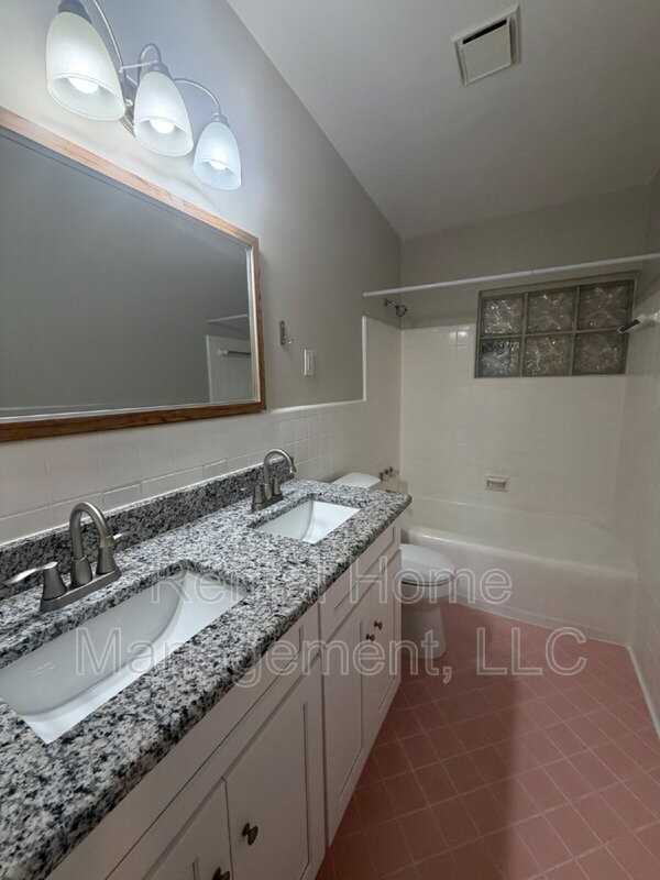 503 Shannon Rd - Photo 6 of 11