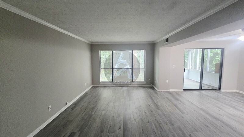 2646 Briarwood Dr Se - Photo 3 of 28