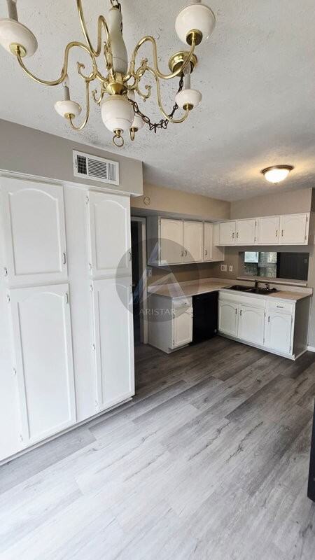 2646 Briarwood Dr Se - Photo 7 of 28