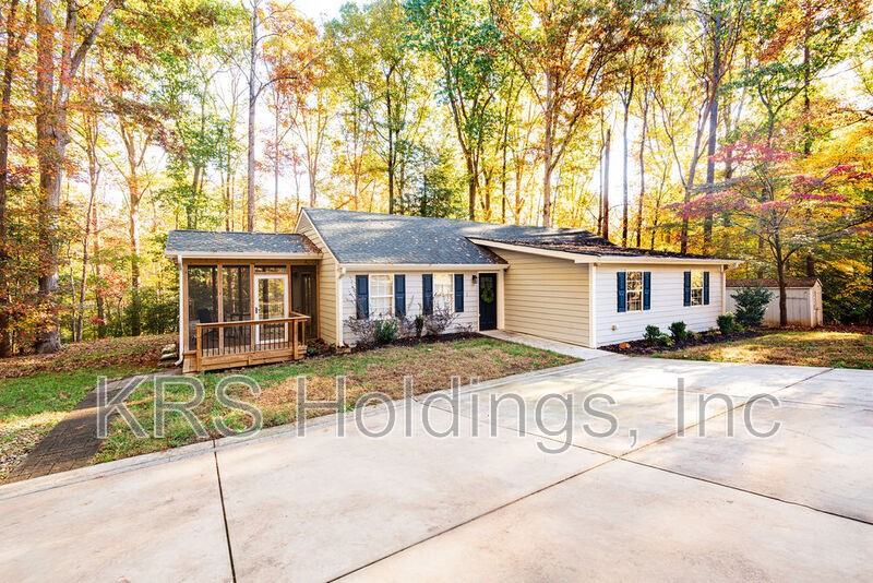 2428 Rachel Dr - Photo 2 of 14