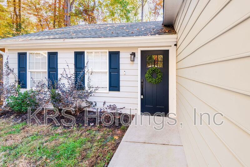 2428 Rachel Dr - Photo 4 of 14