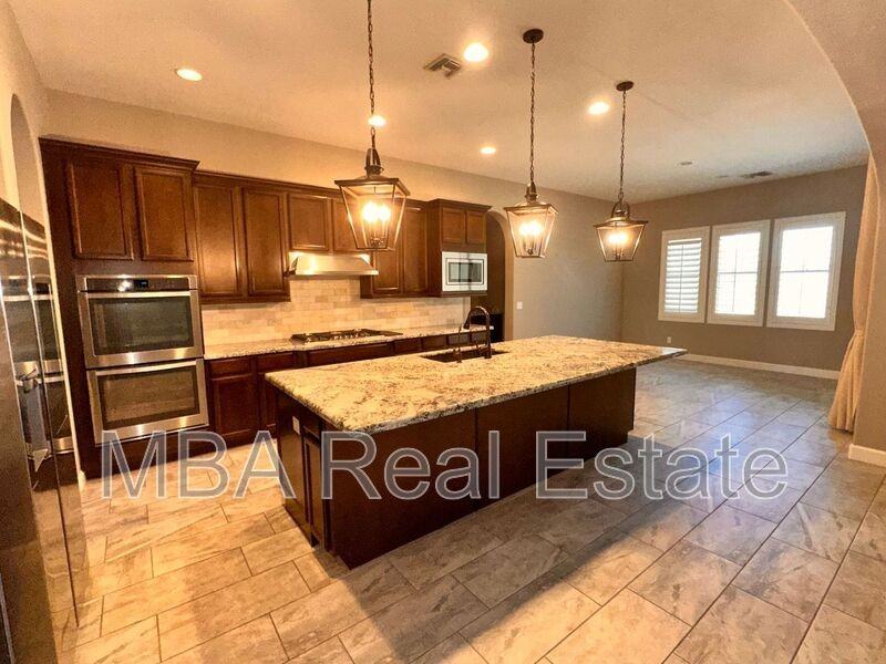 3902 S White Dr - Photo 3 of 30