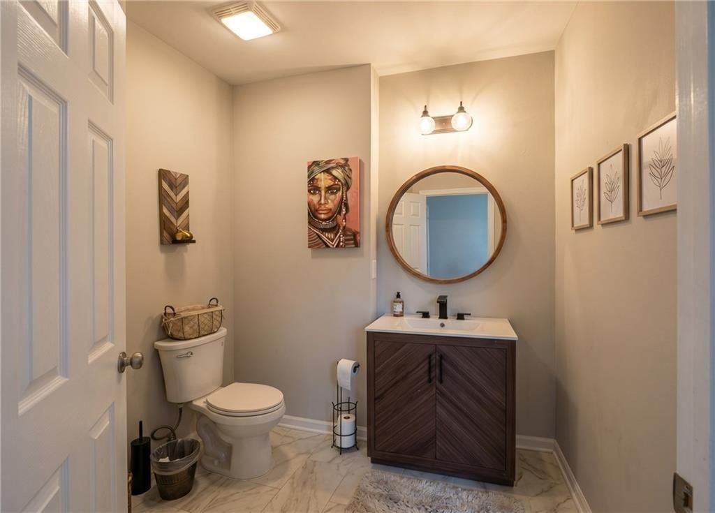 6164 Thorncrest Dr - Photo 3 of 16