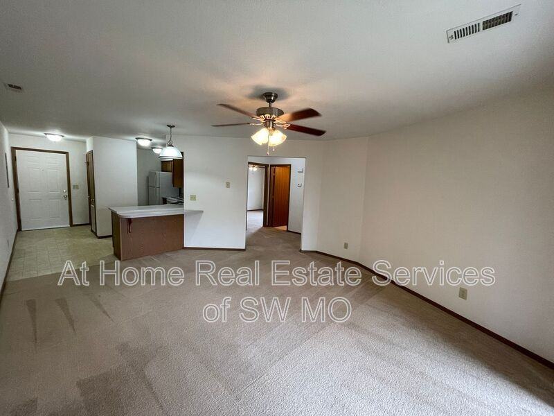 877 N 22nd St - Photo 4 of 11