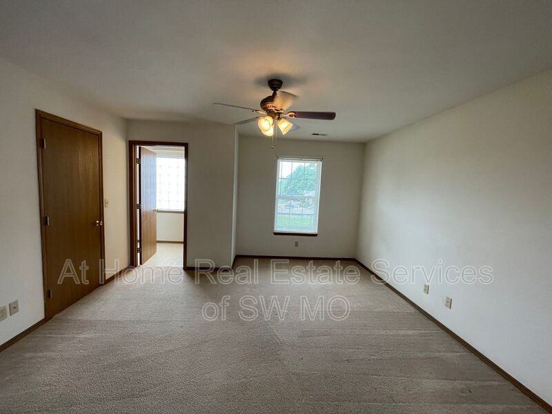 877 N 22nd St - Photo 6 of 11
