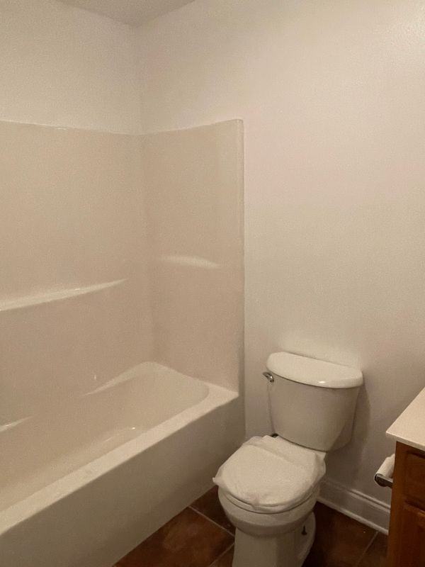 191 E 17th St - Photo 6 of 7