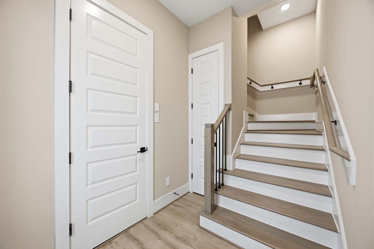 4013 Griggs Rd ##B - Photo 3 of 27