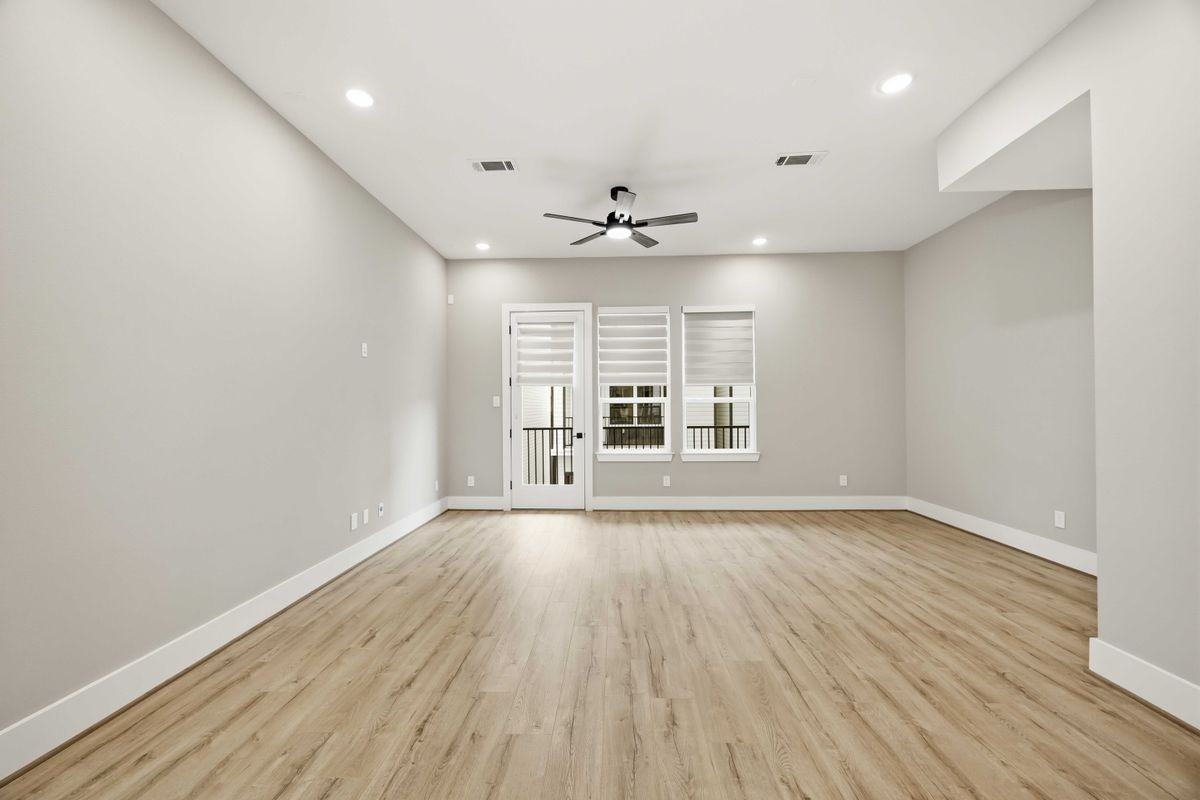 4013 Griggs Rd ##B - Photo 5 of 27