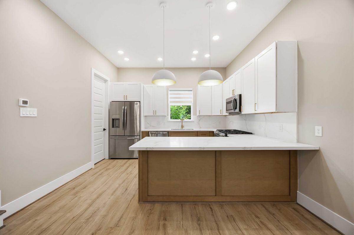 4013 Griggs Rd ##B - Photo 7 of 27