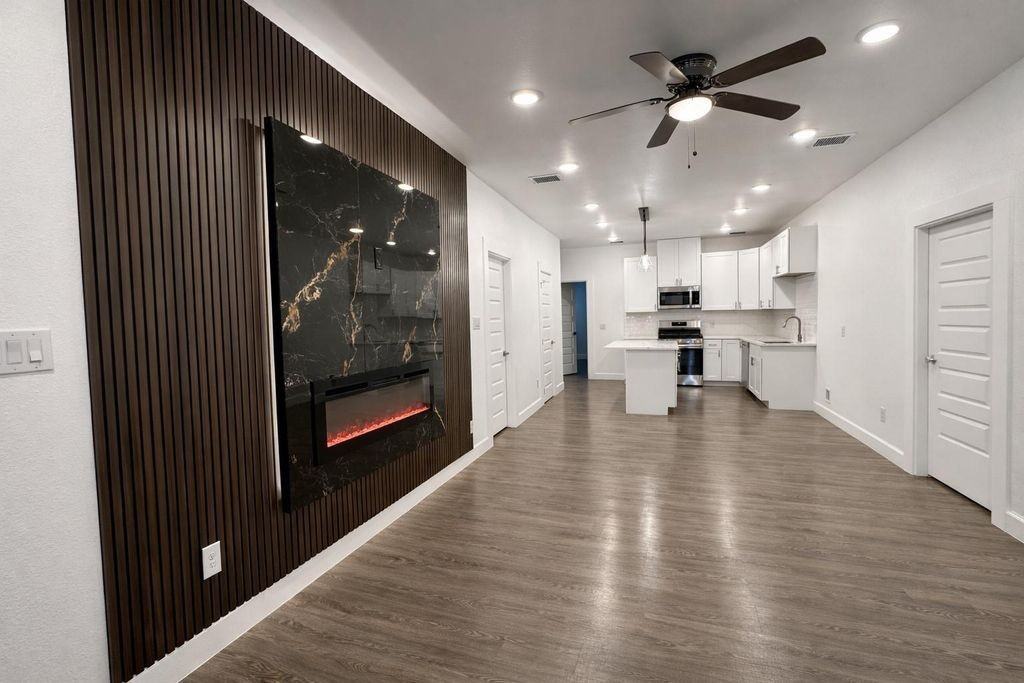 8141 Jeffery St ##A - Photo 3 of 7