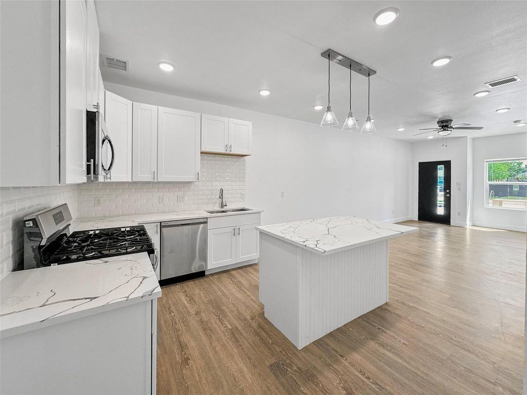 8141 Jeffery St ##A - Photo 4 of 7