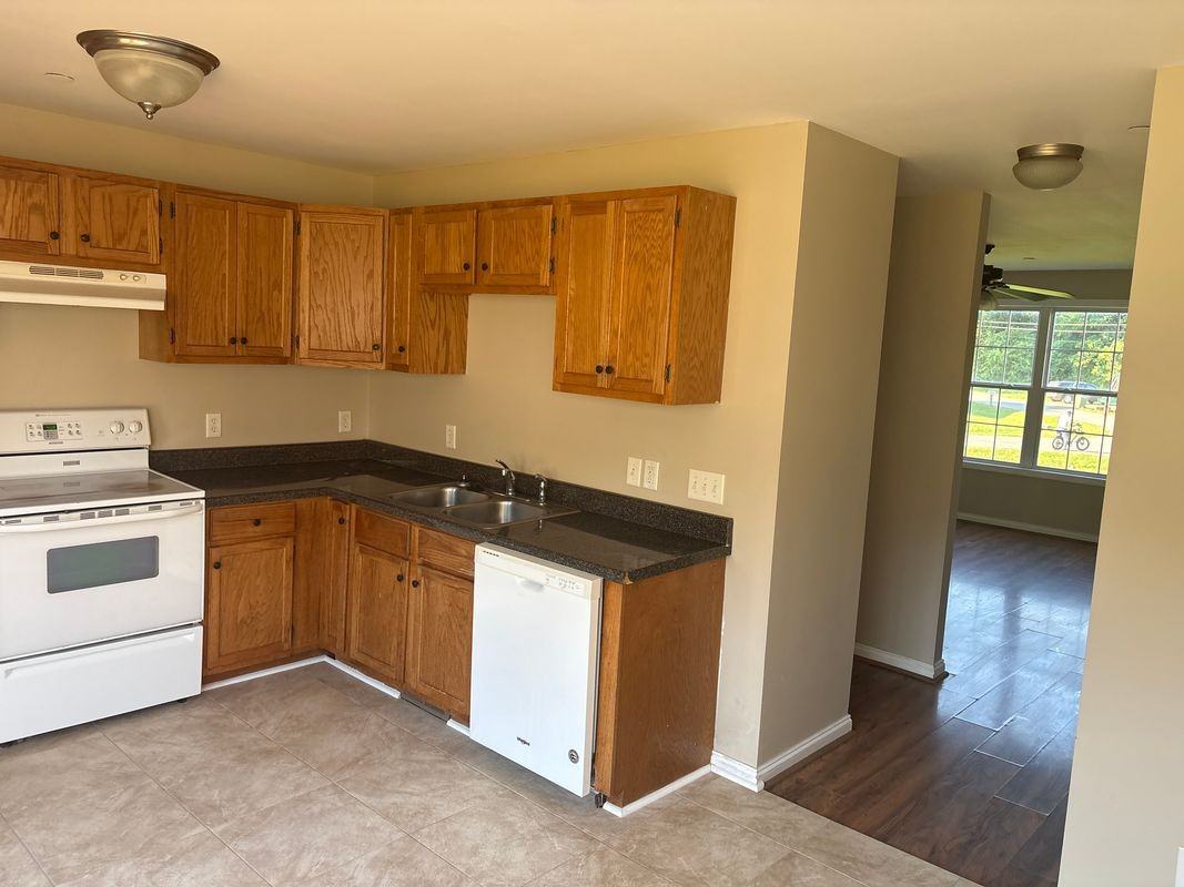 103 Martin Ct ##A - Photo 4 of 10