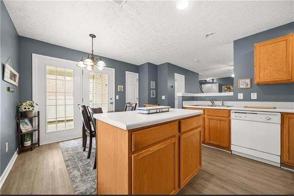 188 Ilex Dr - Photo 2 of 10