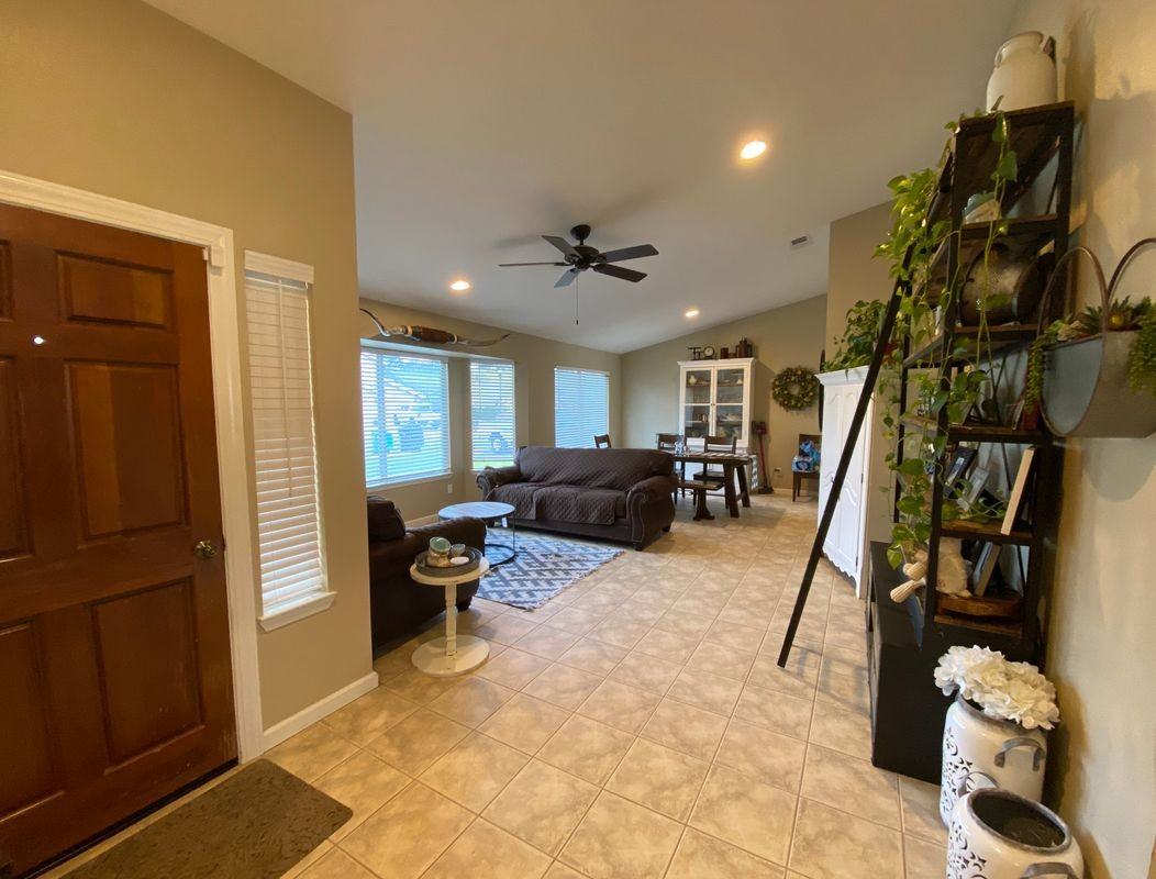 51495 White Oak Dr - Photo 4 of 23