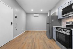 featured image of 140 Grand St ##4b