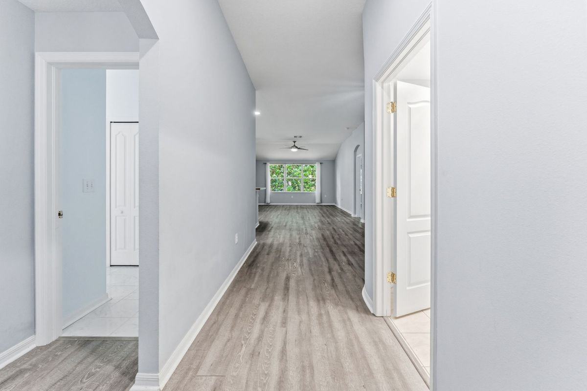 6125 Gannetwood Pl - Photo 5 of 36