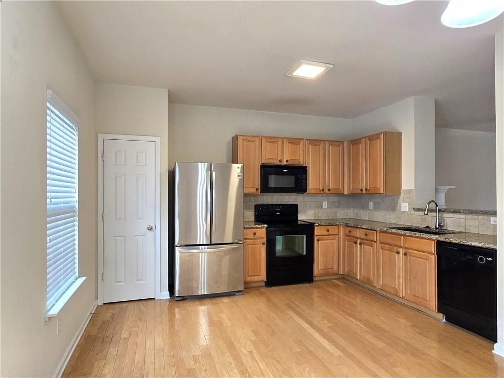2104 Meadow Peak Rd - Photo 7 of 23
