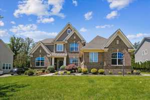 featured image of 23847 Grayhaven Pl