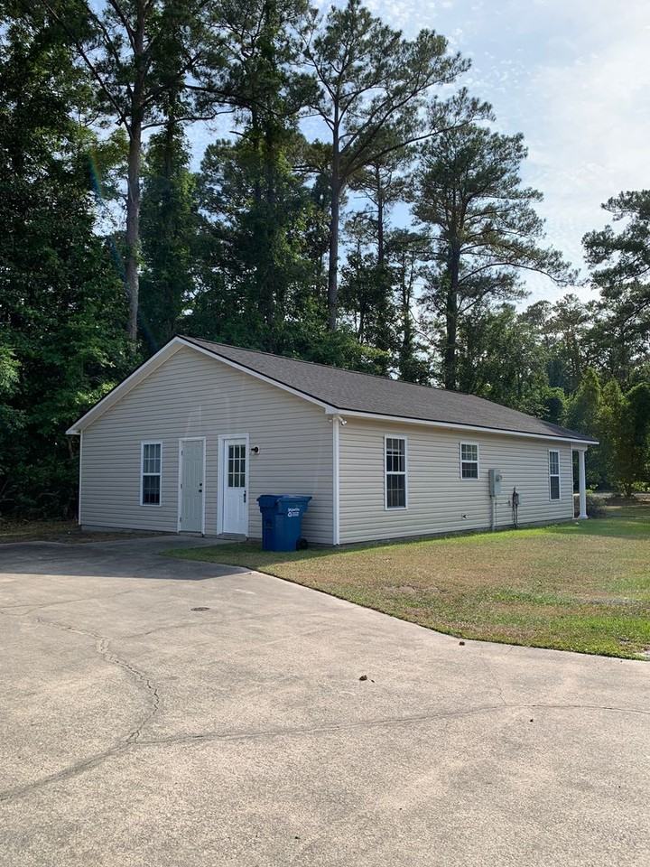 4011 Masonboro Loop Rd - Photo 3 of 22